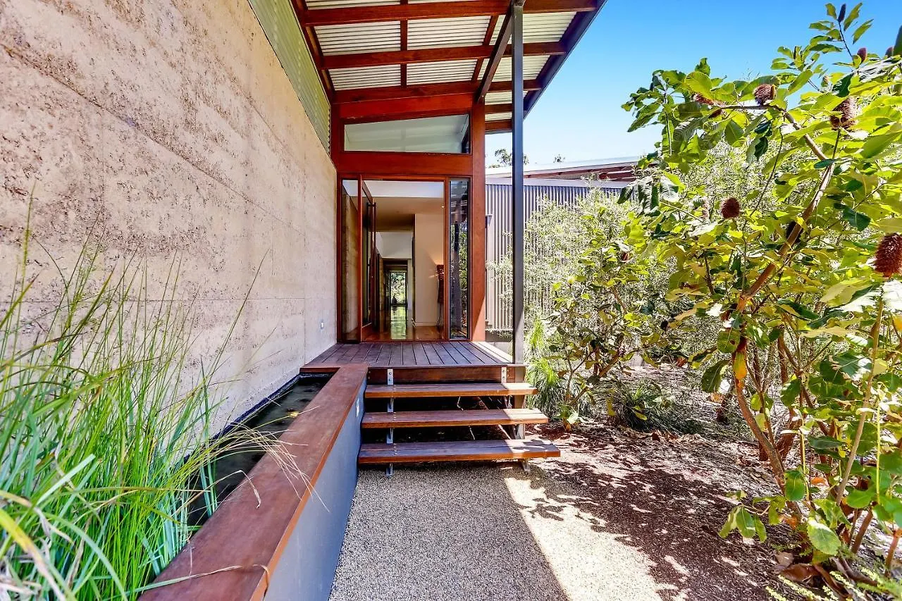Calanthe Acreage - Doonan Villa